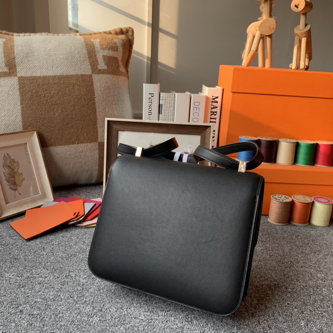 에르메스 콘스탄스24 블랙 로즈골드 버클 앱송